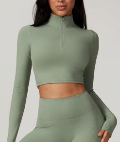 CAMISETA MEDIO CIERRE